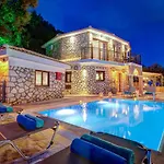 Villa Bougainvillea By