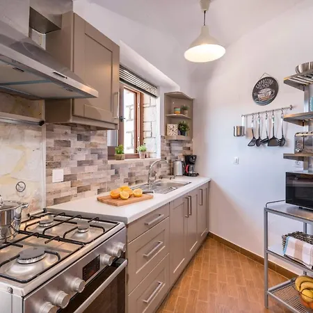 Bougainvillea By Vila Marathiás