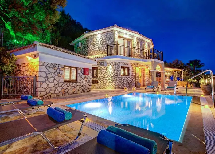 Villa Bougainvillea By